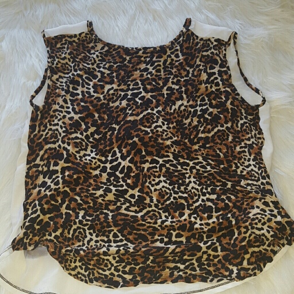 💥Sale💥Sheer in the front solid leopard back - Picture 2 of 2