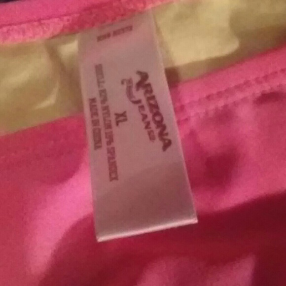 Bikini Set - Picture 2 of 4