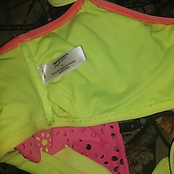 Bikini Set - Picture 4 of 4