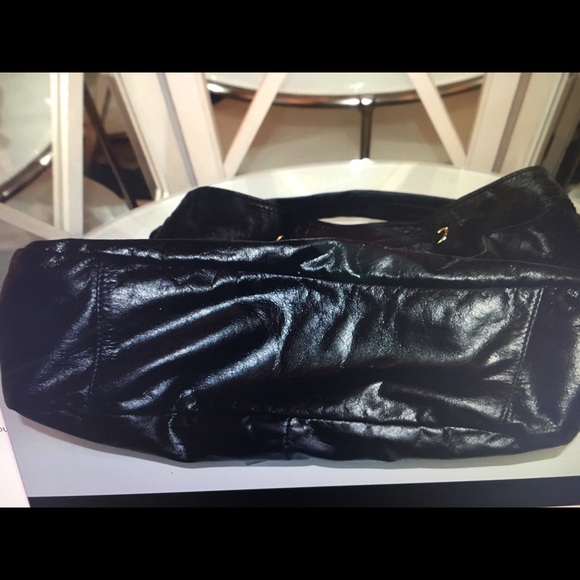 Juicy Couture faux leather shoulder bag - Picture 4 of 4