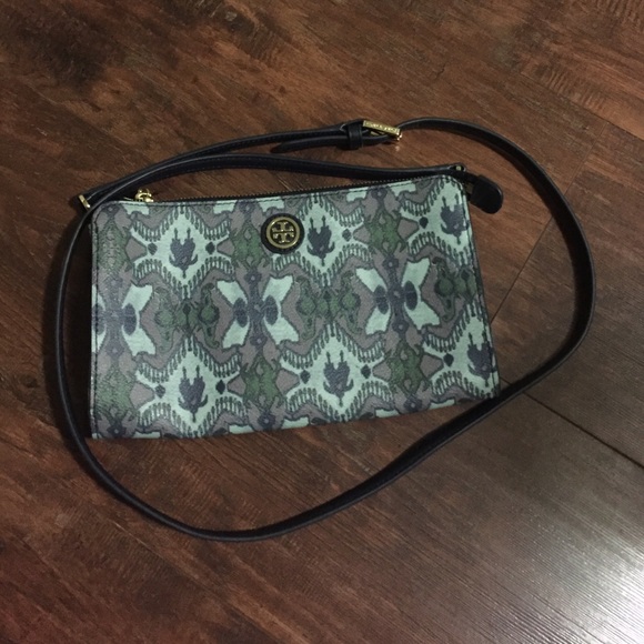 Tory Burch Kerrington Isola Small Oasis Cross body