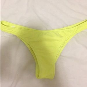 The classic Itsy bottom from Victoria secret