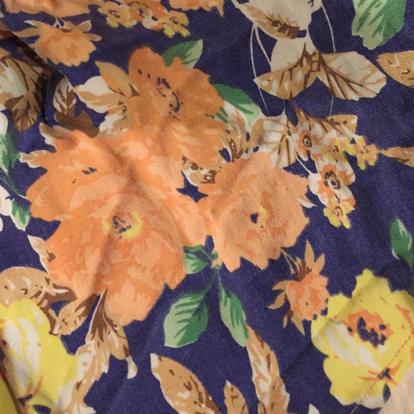 Structured floral peplum tank - Picture 4 of 4