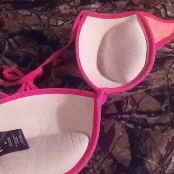 Bikini - Picture 2 of 2