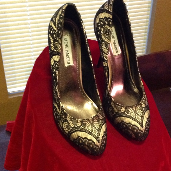 Steve Madden Pump