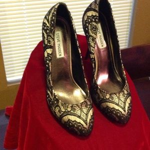Steve Madden Pump