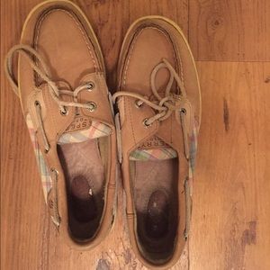 Sperrys size 7