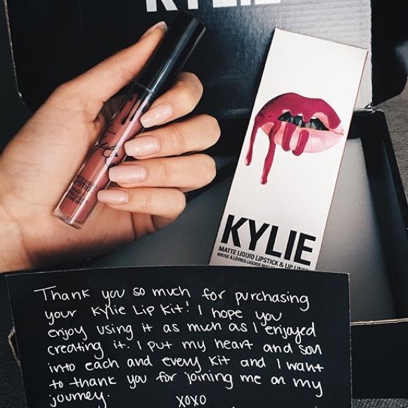 KYLIE JENNER LIP KIT SCAM!! - Picture 2 of 4