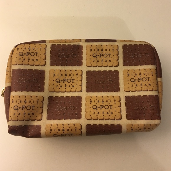 Q-Pot Cosmetic Pouch