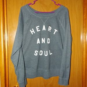 Old Navy pullover sweatshirt