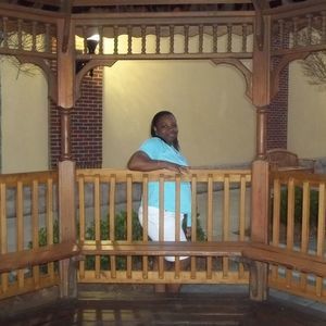 Meet your Posher, Vanessa