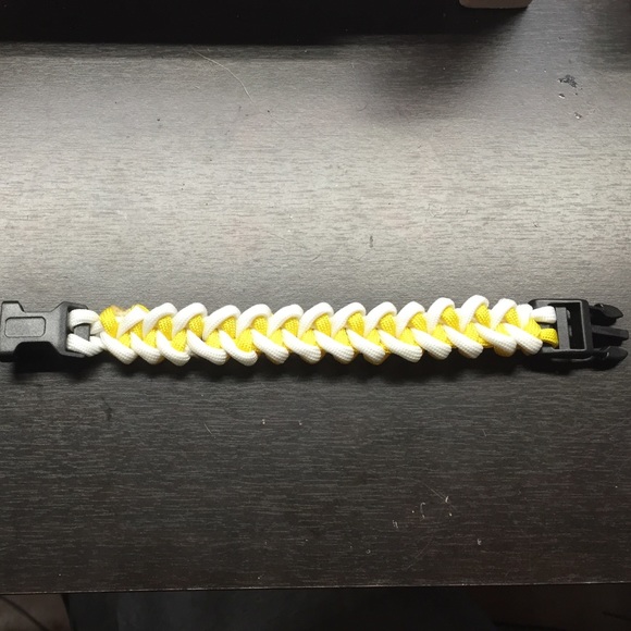 Shark Jaw Bone Paracord Bracelet