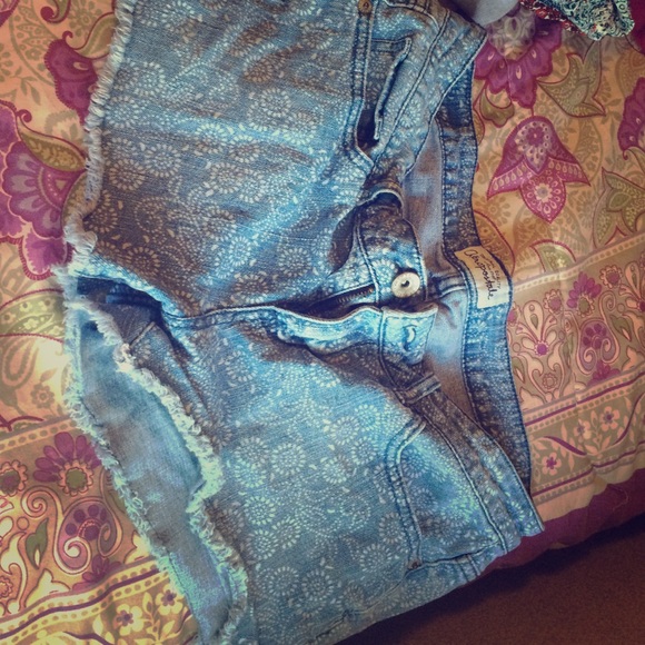 Short shorts