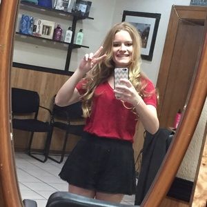 Meet your Posher, Elizabeth