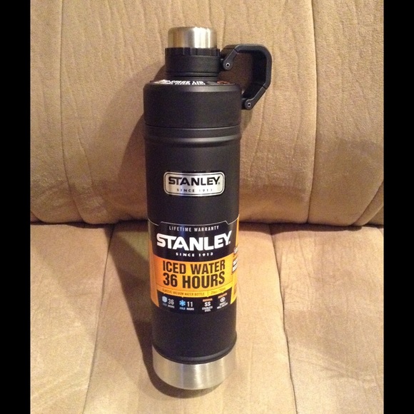 Other - Stanley Classic Vacuum Water Bottle 25oz