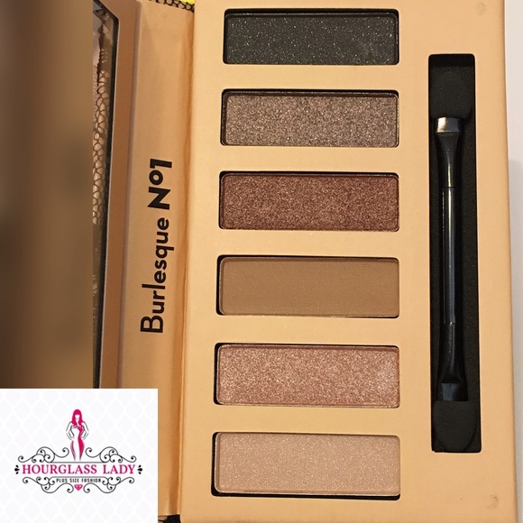 LAST ONE!💕Nude Natural Eye Shadow Palette - Picture 2 of 3