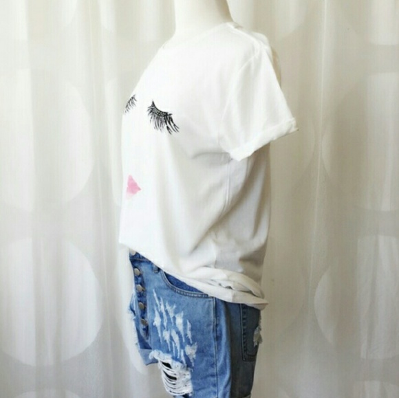 White Oversized Rolled Sleeve Boyfriend Graphic T - Picture 4 of 4