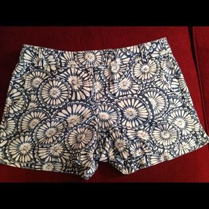 Patterned LOFT Shorts, size 4