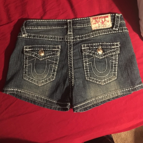 Tru Religion shorts - Picture 1 of 3