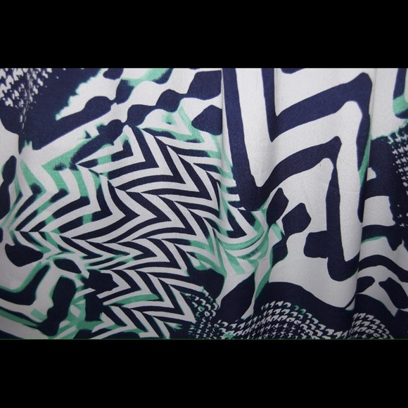 Navy and Mint Green Print Maxi Dress. - Picture 2 of 2