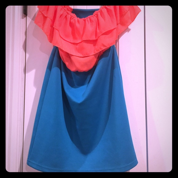 Coral and blue bodycon dress🎀💕