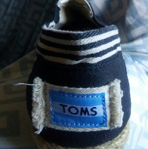 Toms shoes