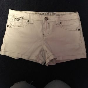 White Hydraulic jean shorts