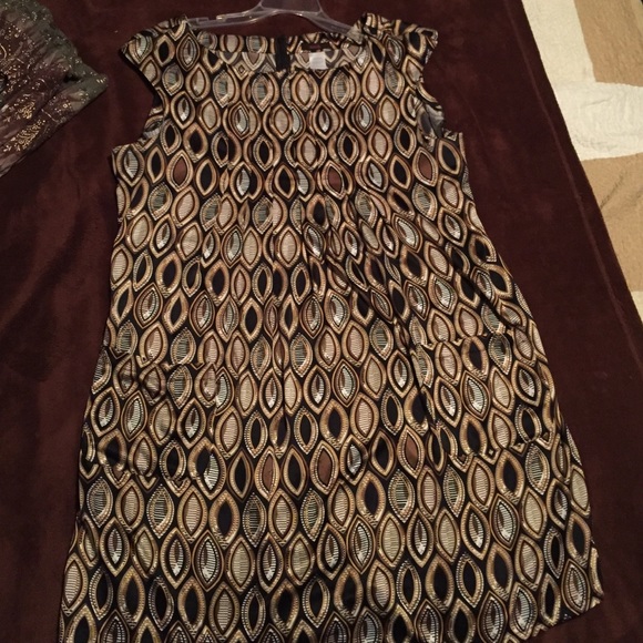 Cap sleeve shift dress