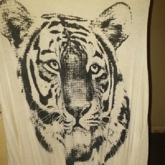 Tiger Tank Top - Picture 3 of 3