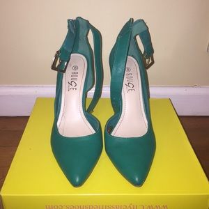 Green Pointy Toe Heels
