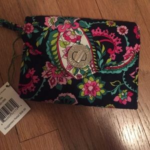 Vera Bradley Smartphone Wristlet