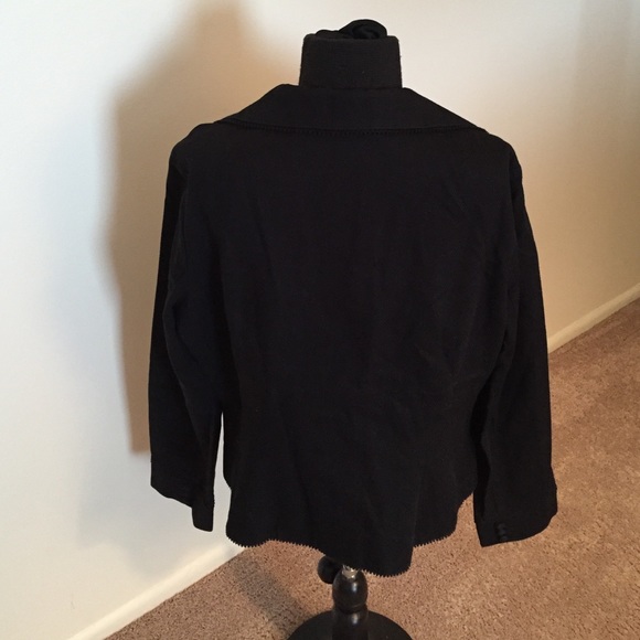 ❌Black jacket❌SOLD - Picture 2 of 3
