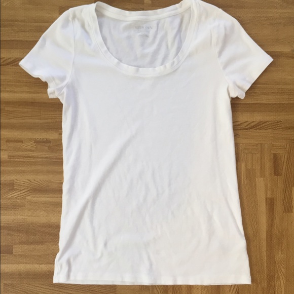 Plain white t-shirt