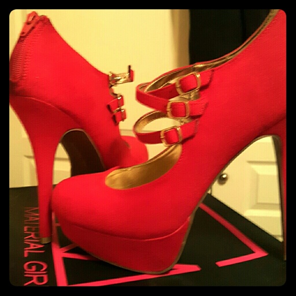 High heel shoes