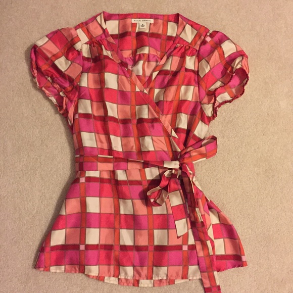 Banana Republic size medium silk wrap shirt