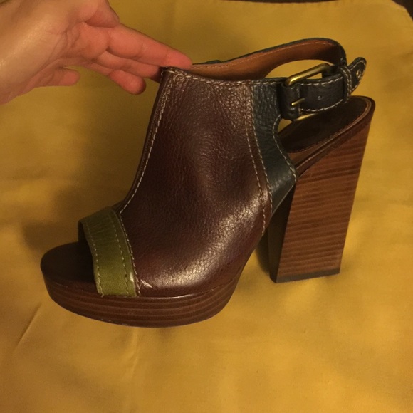 NWOT Lucky Brand Heels