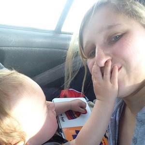 Meet your Posher, Alexis