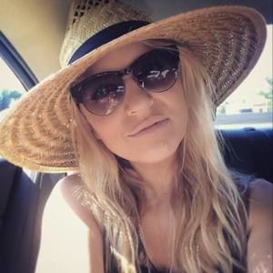 Meet your Posher, Kimberly