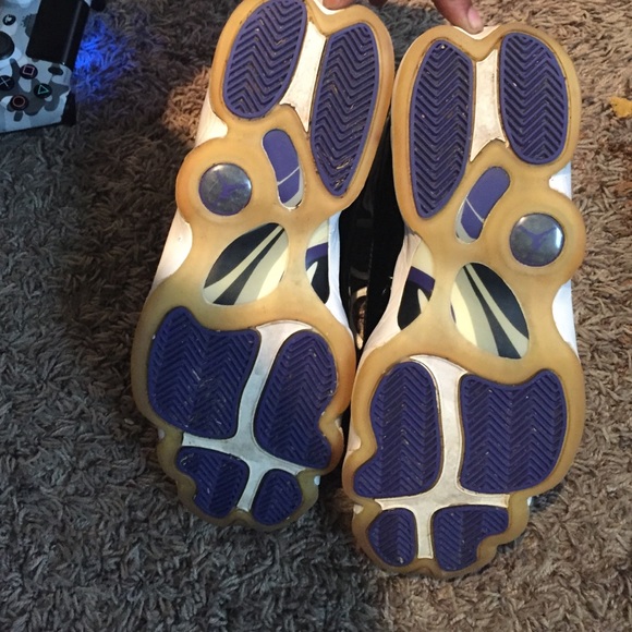 Authentic Jordan's - Picture 4 of 4