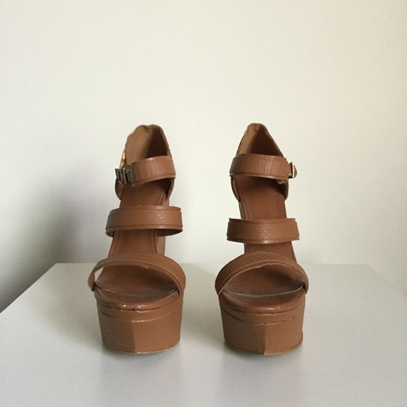 SHOECULT by Nasty Gal tan platform heels - Picture 3 of 4