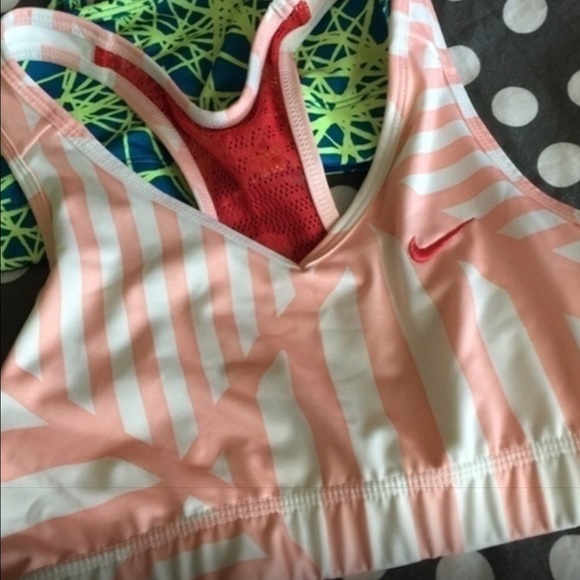 Nike Sports Bra Bundle - Picture 2 of 3