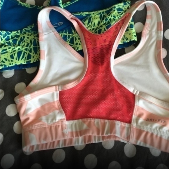Nike Sports Bra Bundle - Picture 3 of 3
