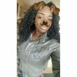 Meet your Posher, Jeneba