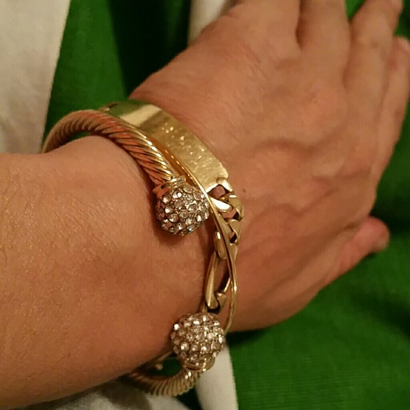 Rhodium and CZ paved cable bracelet - Picture 2 of 2