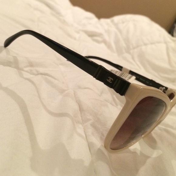 Sunglasses - Picture 2 of 4