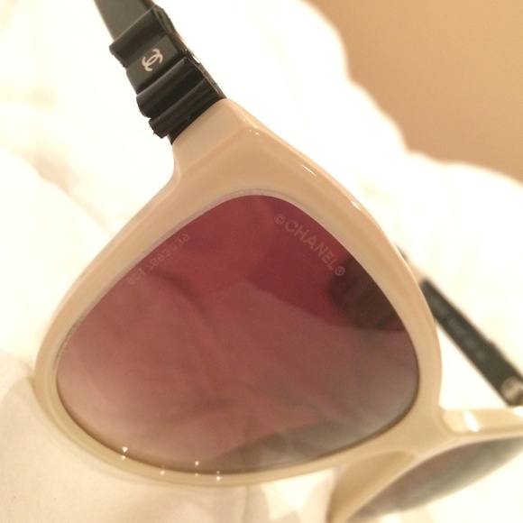 Sunglasses - Picture 3 of 4