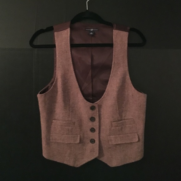 Gap tweed vest