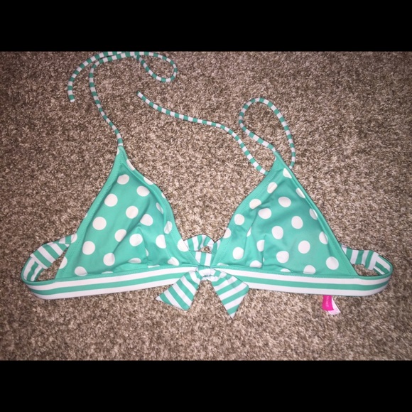 VS bathing suit top and bottom