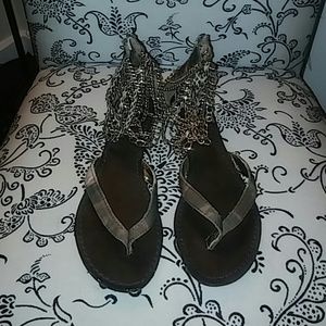 Ankle chain sandals