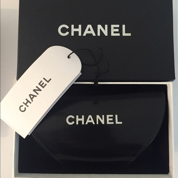 Chanel logo sunglasses main image 4